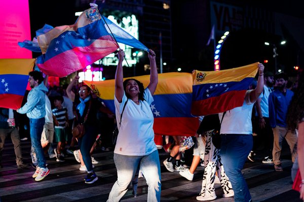 Les célébrités et leurs yachts à Saint-Tropez