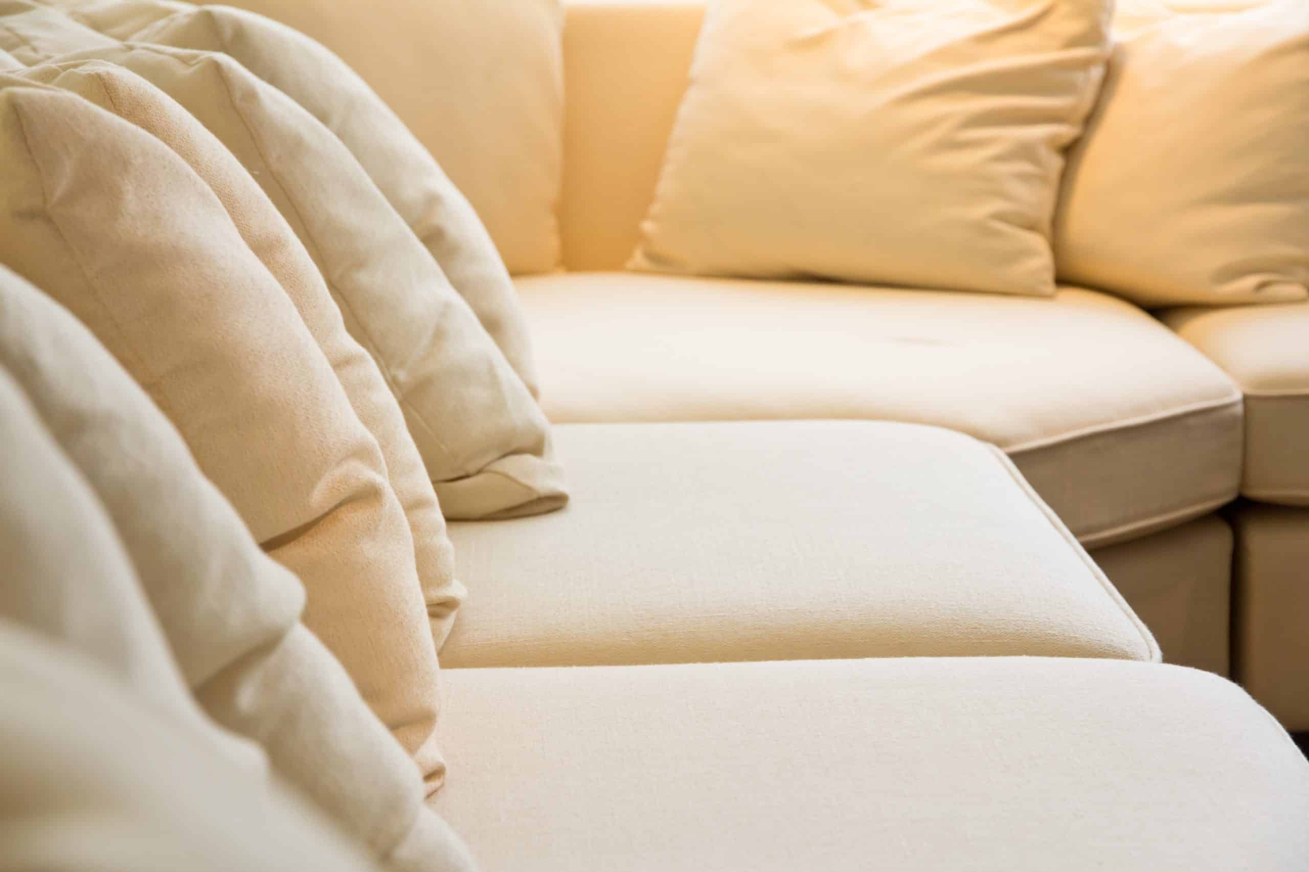 L’importance des coussins dans la décoration de votre canapé