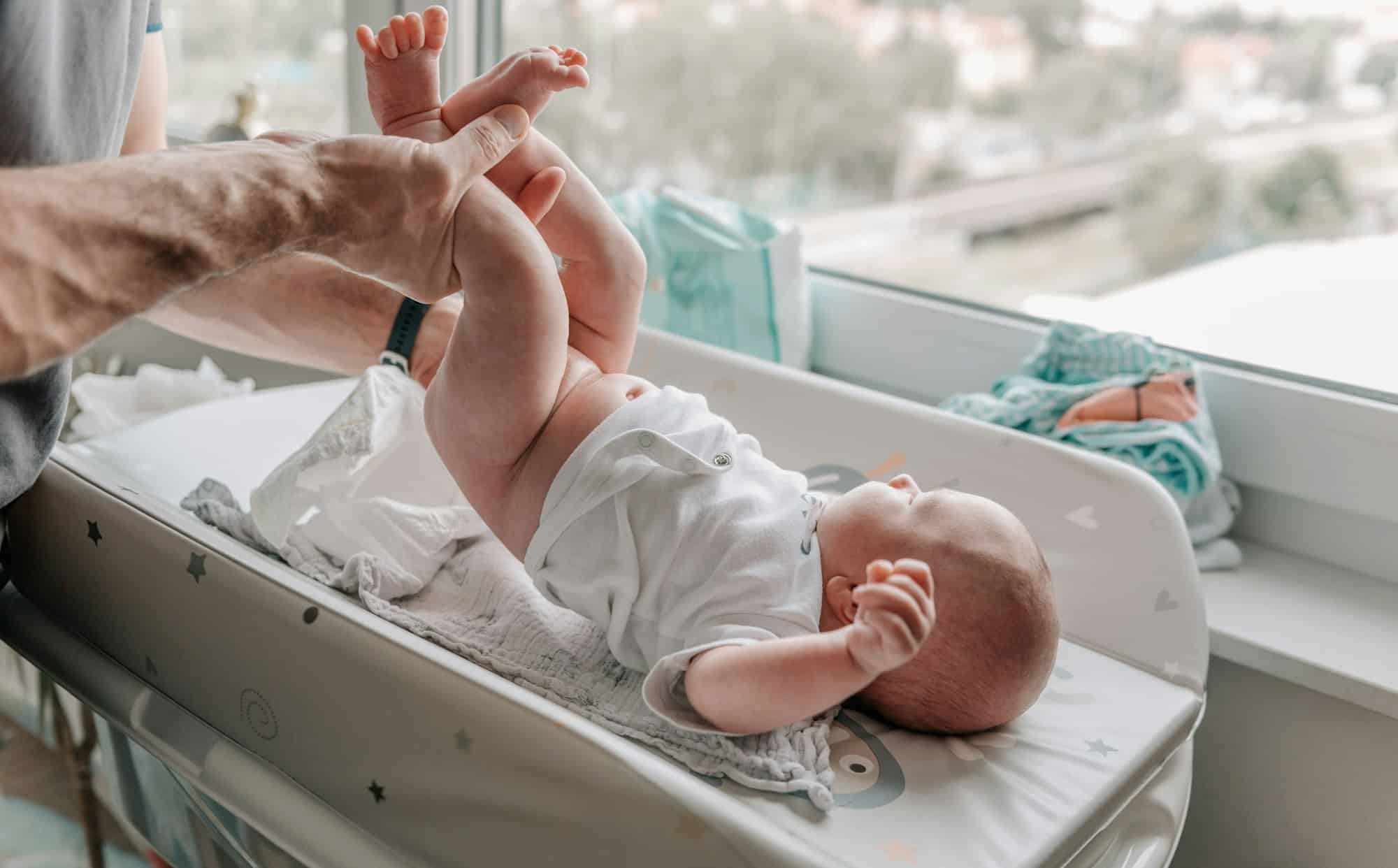 Quels sont les accessoires de change incontournables pour bébé ?